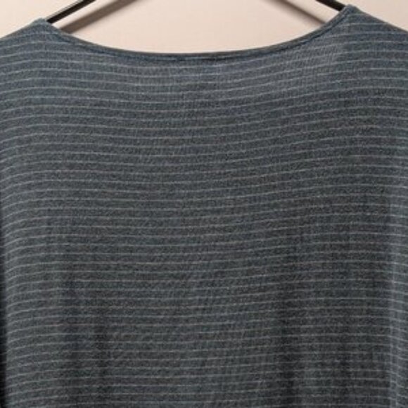 CAbi #4008 Groove Tee in Teal Stripe - Picture 7 of 14